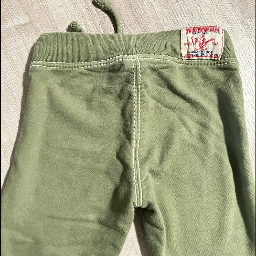 true religion olive green kids caris sweatpants Size 8